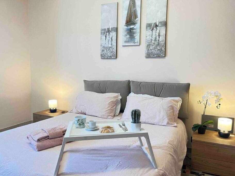 Appartamento A Pochi Passi Dalla Stazione Comodo A Coppie E Famiglie, Casa Ferrucci 科莱尼奥 外观 照片